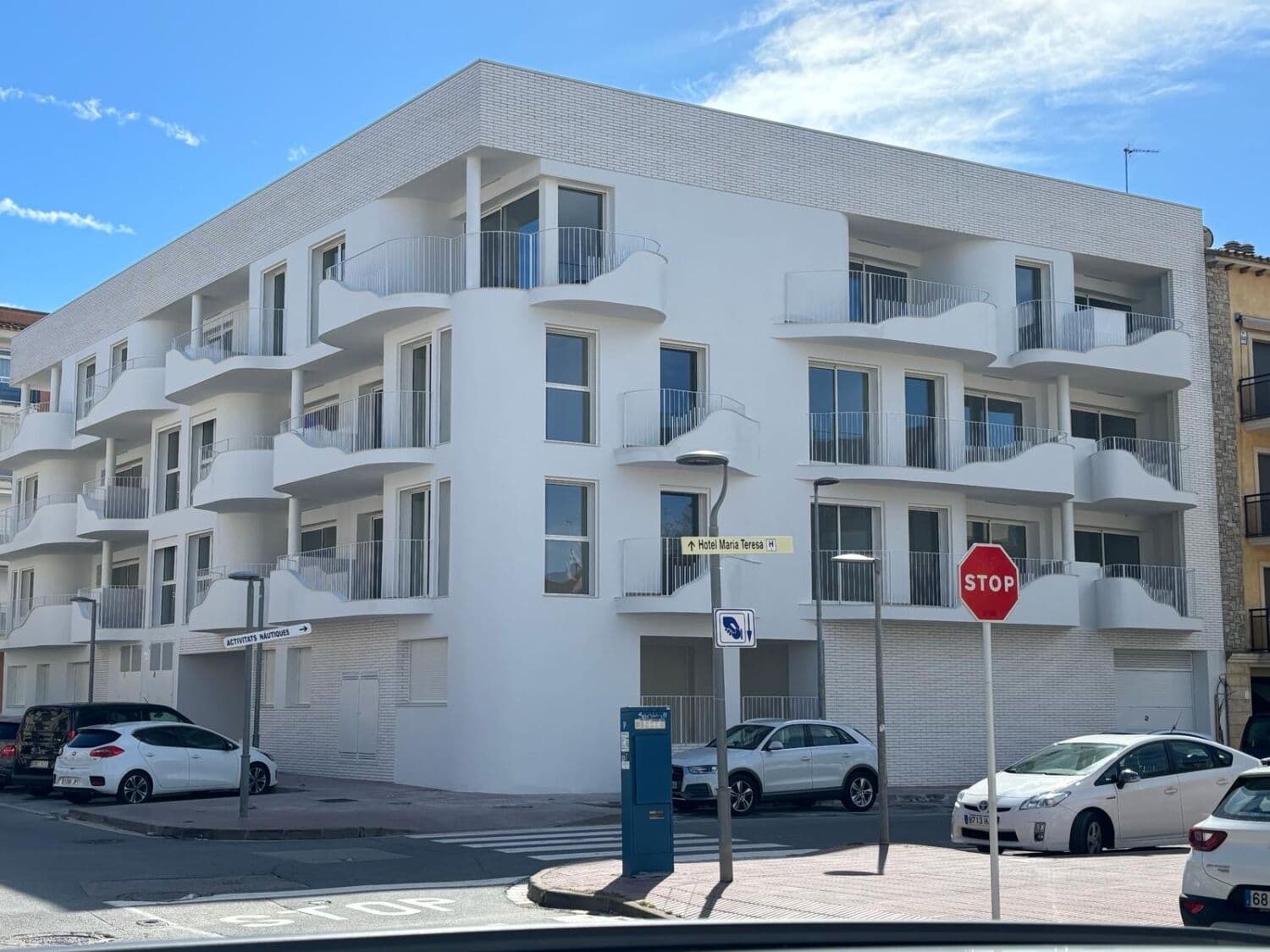 Edificio plurifamiliar de 27 viviendas situado en Sant Antoni de Calonge